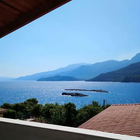 Beautiful By The Sea *