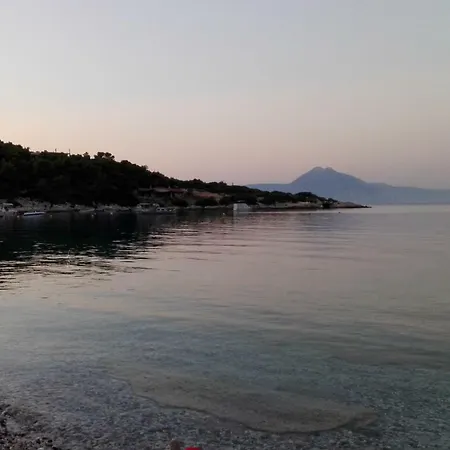 Beautiful By The Sea * Asprokambos
